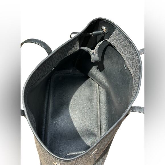 Michael Kors Black MK Logo Jet Set Travel Tote - Picture 12 of 12